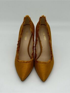 Nine West Women's Mustard Yellow Pointed Toe Heels with Frayed Trim Size 7 1/2
